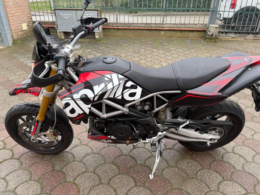 Aprilia Dorsoduro 750 ABS (2009 - 17) (2)