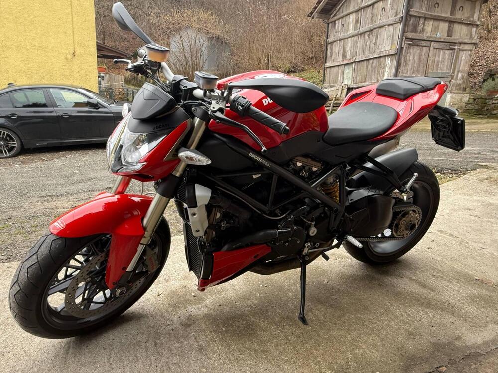Ducati Streetfighter (2009 - 12) (7)