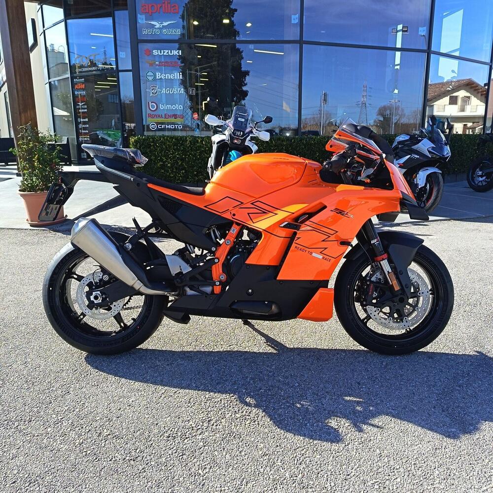 KTM 990 RC R (2026) (2)