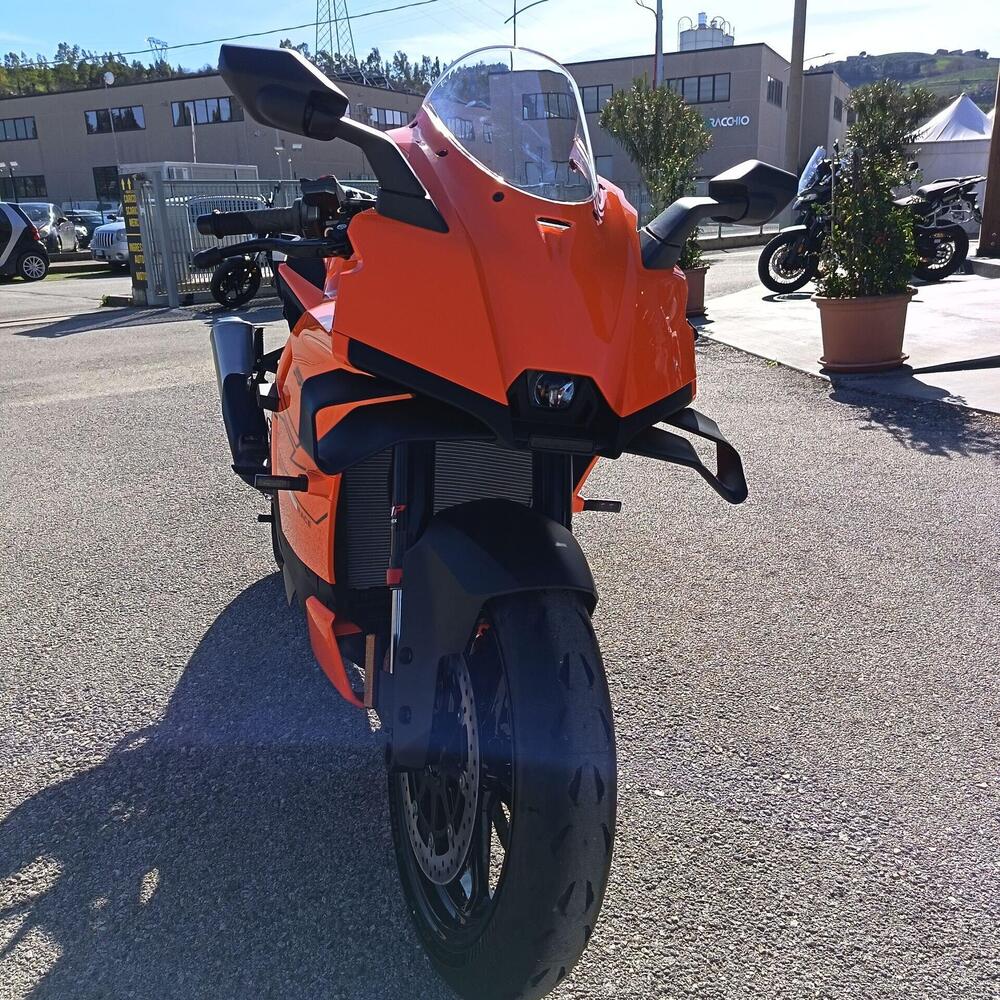 KTM 990 RC R (2026) (4)