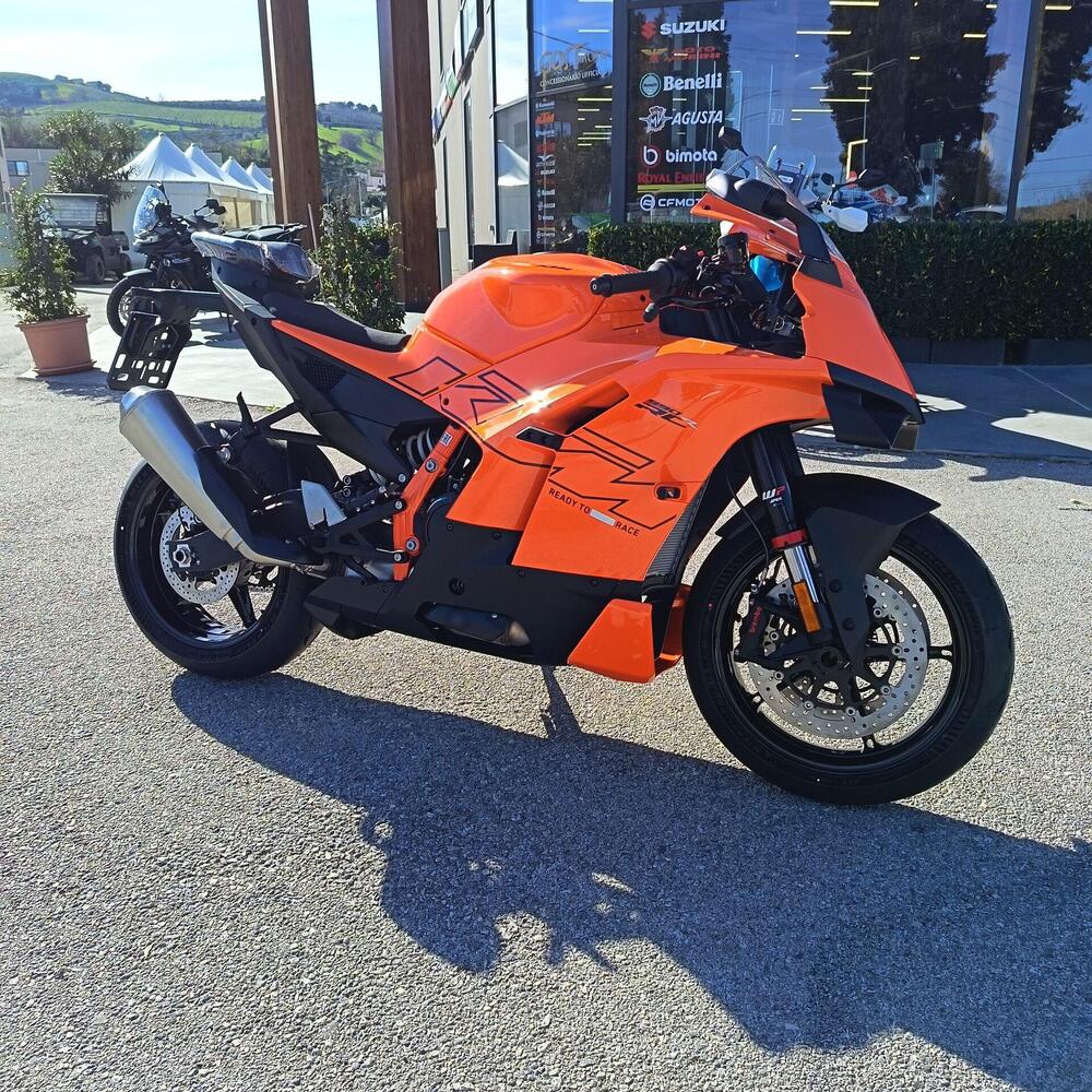 KTM 990 RC R (2026) (6)