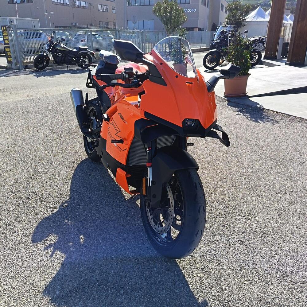 KTM 990 RC R (2026) (10)