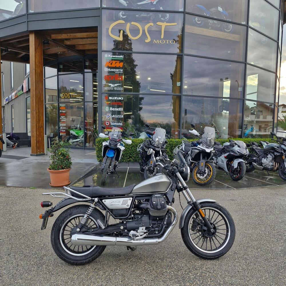 Moto Guzzi V9 Roamer (2021 - 24)