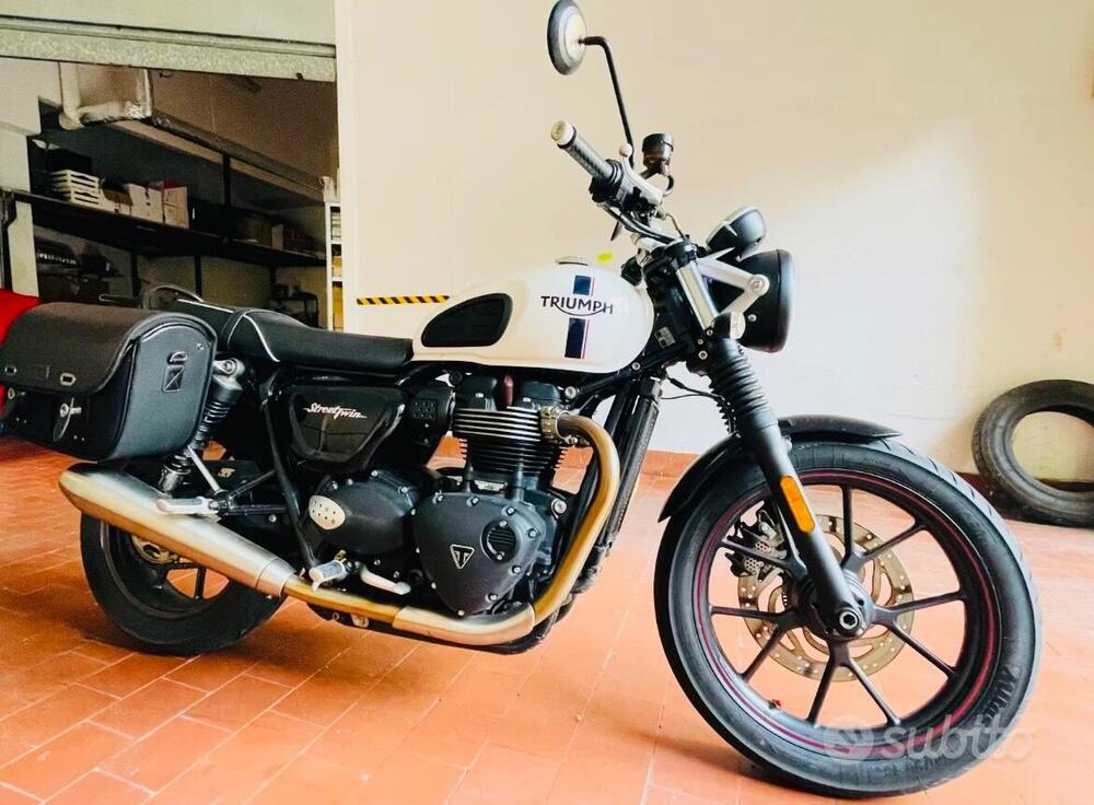 Triumph Street Twin 900 (2017 - 18) (2)