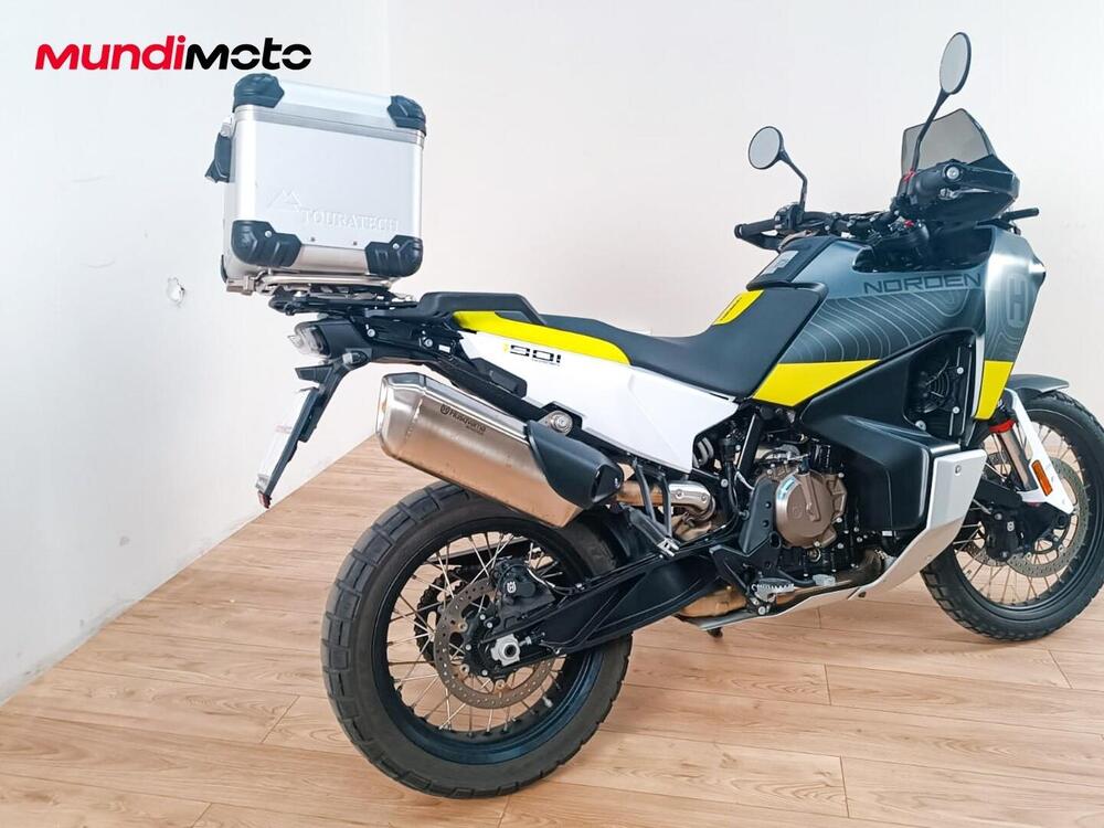 Husqvarna Norden 901 (2022 - 26) (3)