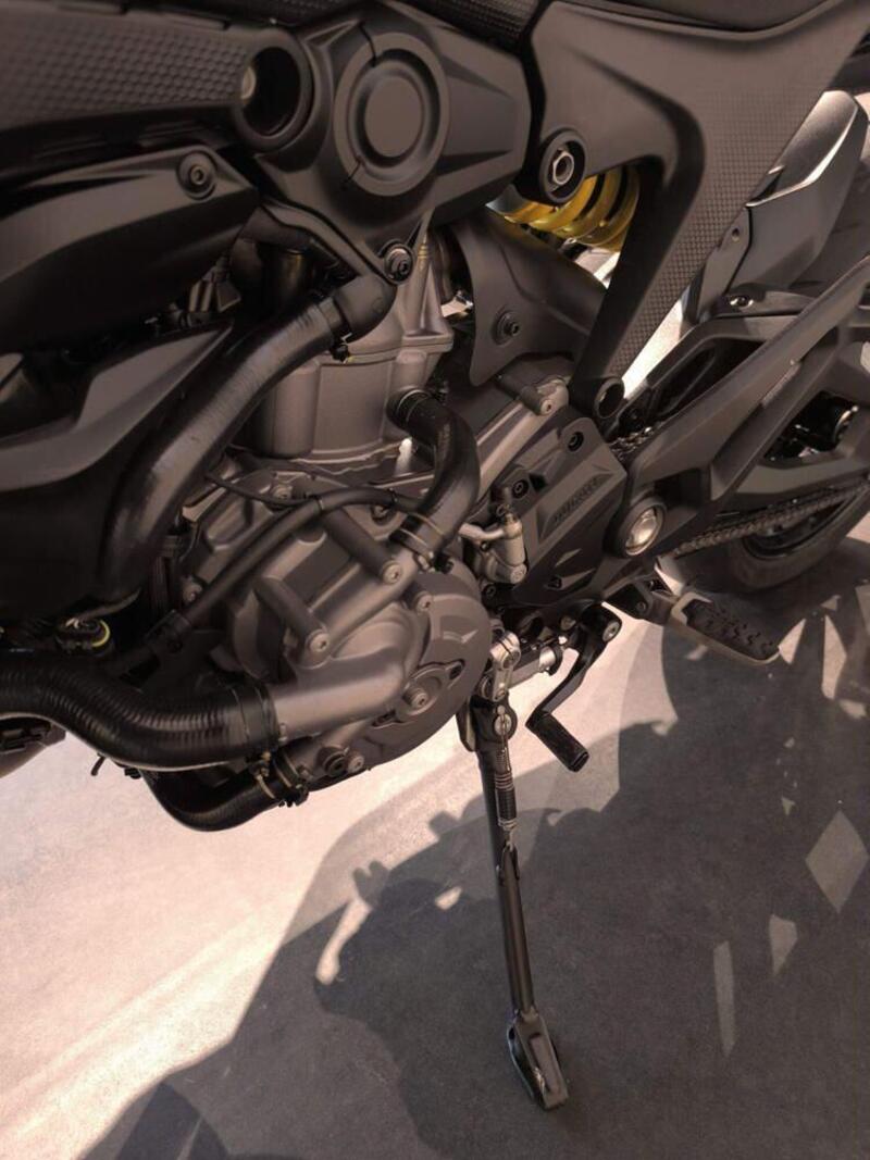 Ducati Monster 937 (2021 - 25) (4)