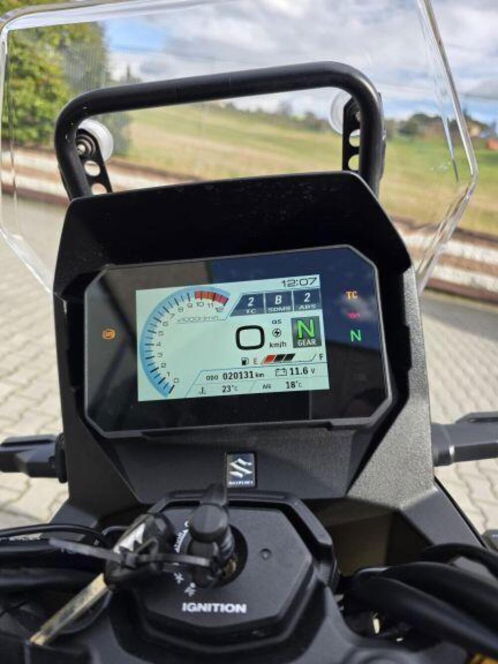 Suzuki V-Strom 800DE (2023 - 24) (7)