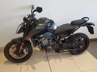 KTM 890 Duke (2021 - 23) usata