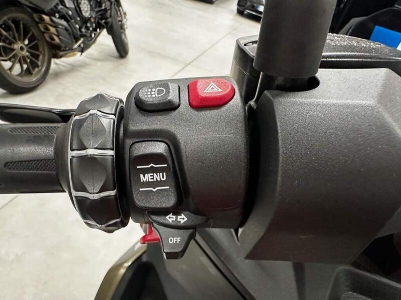 Bmw C 400 X (2025 - 26) (8)