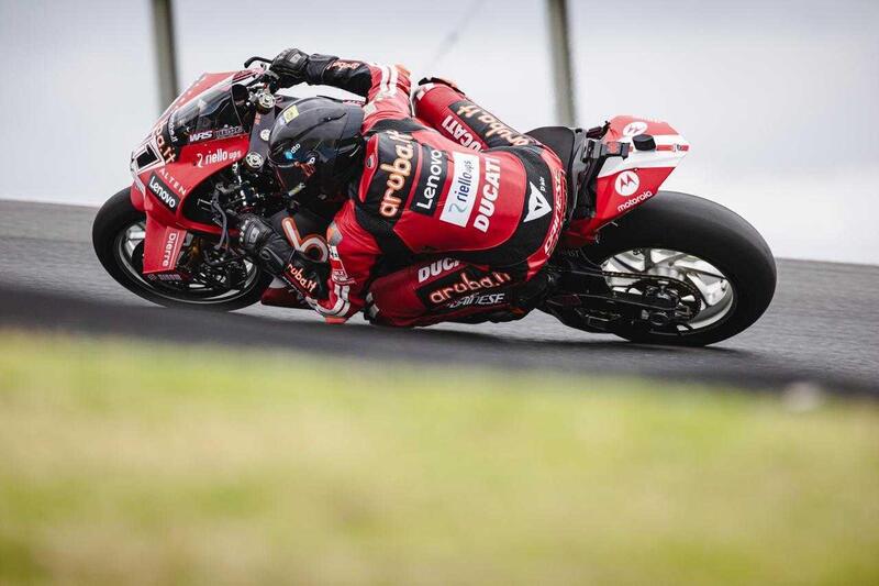 SBK 2026. GP d&rsquo;Australia a Phillip Island. Bulega conquista la prima pole position della stagione