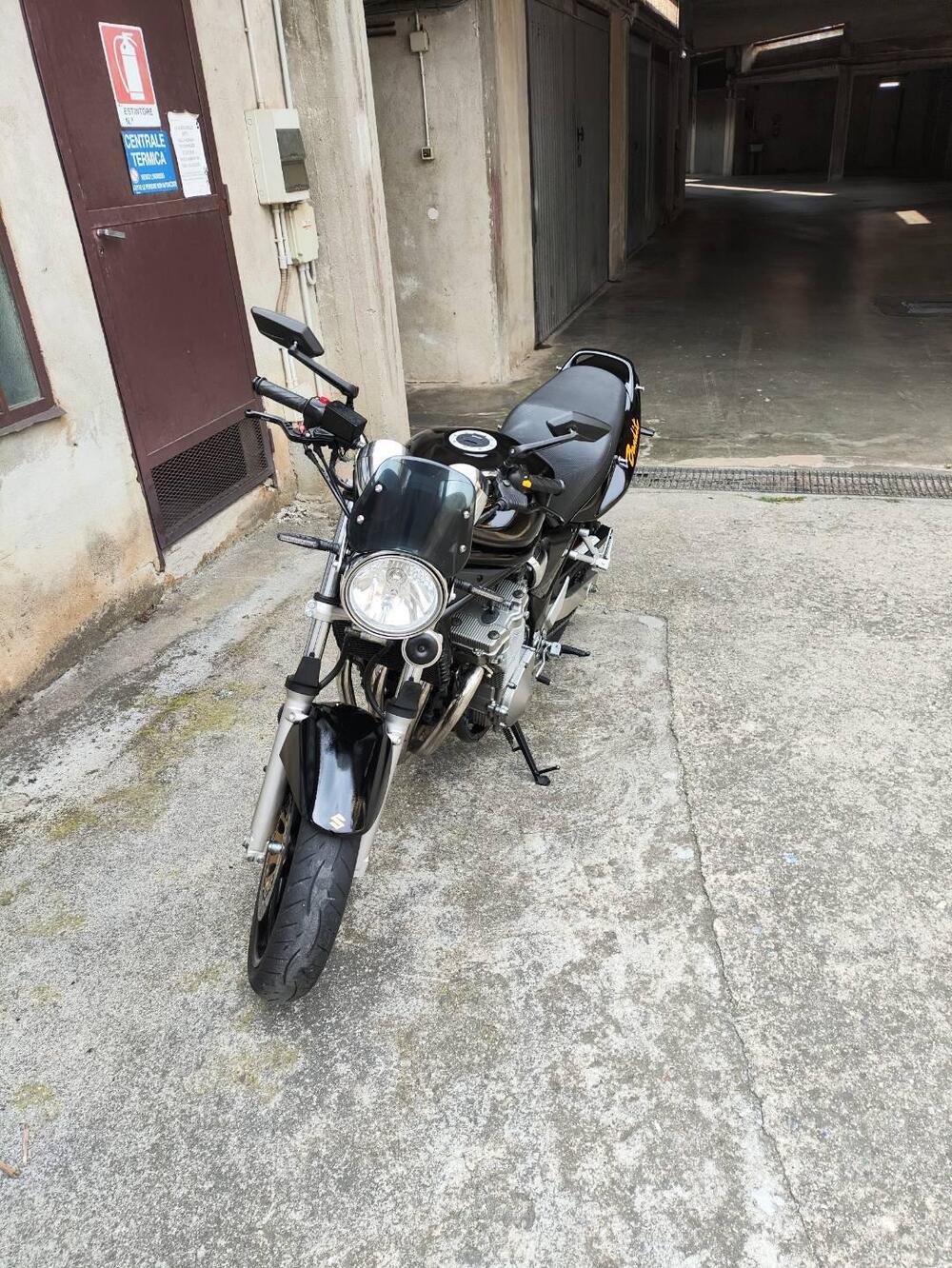 Suzuki GSF 600 Bandit (2000 - 05) (6)