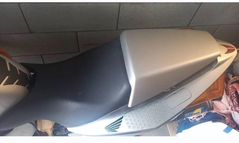 Honda VFR 800 ABS (2002 - 06) (5)