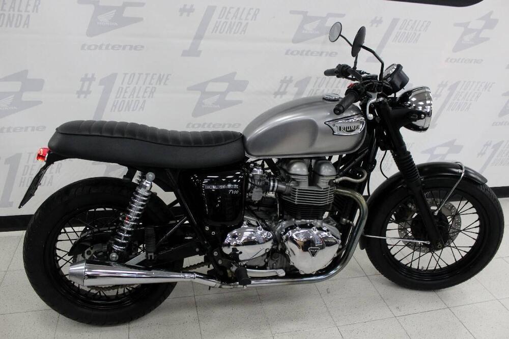 Triumph Bonneville T100 (2001 - 07) (2)