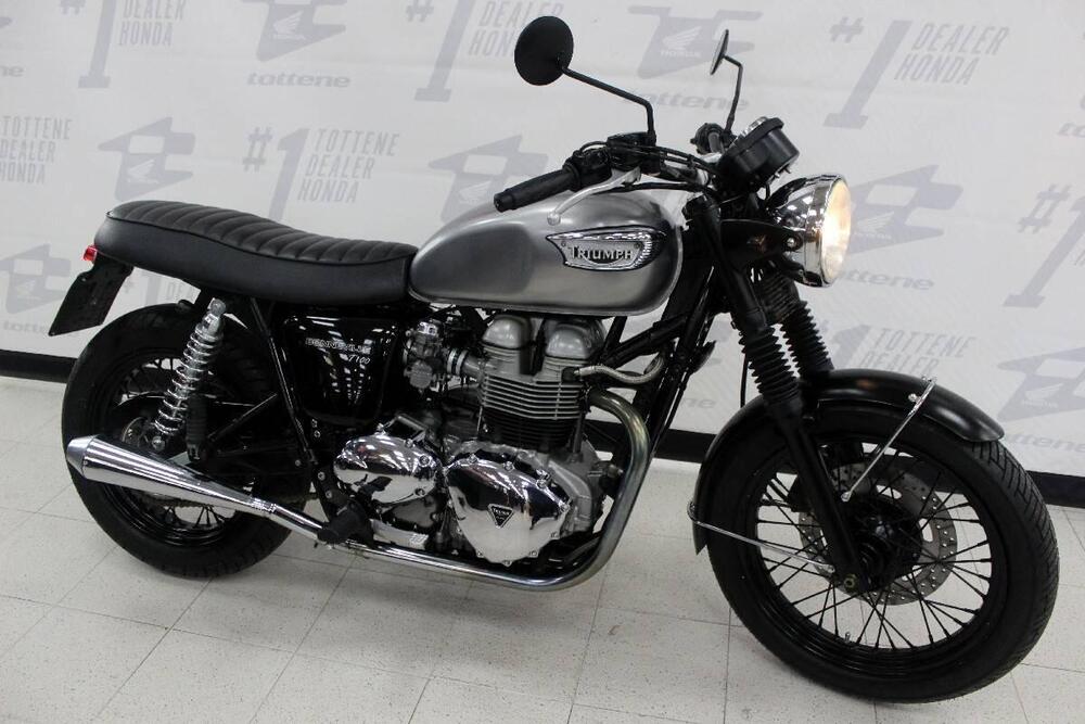 Triumph Bonneville T100 (2001 - 07) (3)