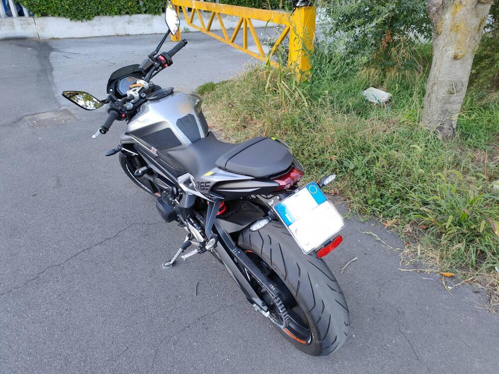 Triumph Street Triple 765 R (2023 - 26) (3)