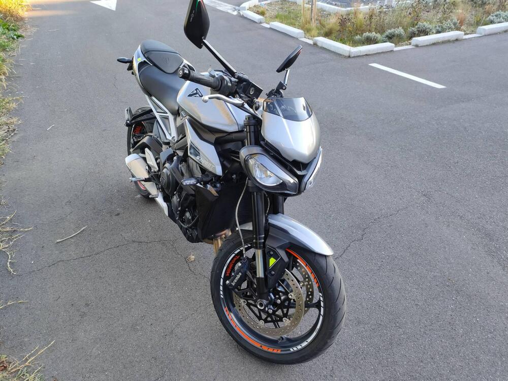 Triumph Street Triple 765 R (2023 - 26)