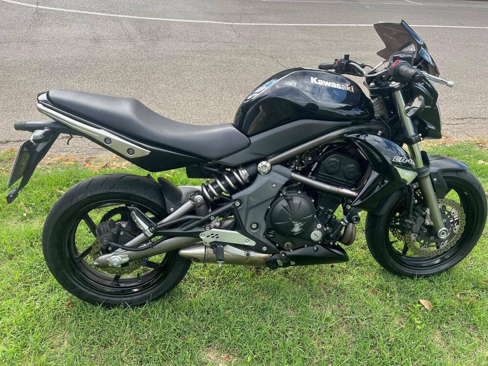 Kawasaki ER-6N (2009 - 11) (3)