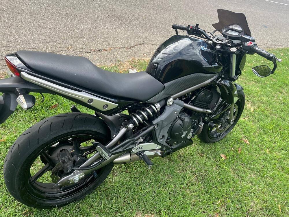 Kawasaki ER-6N (2009 - 11) (10)