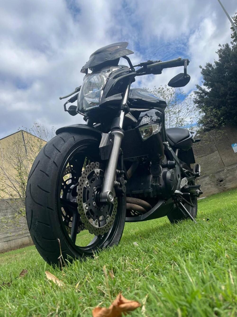 Kawasaki ER-6N (2009 - 11) (11)