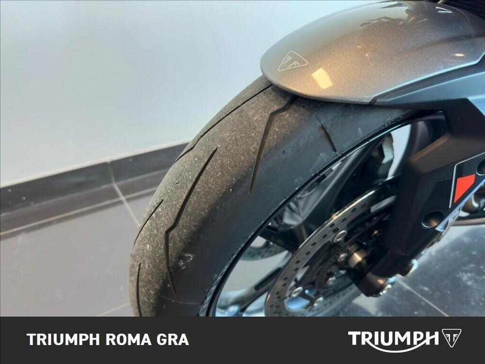 Triumph Street Triple 765 RS (2023 - 26) (14)