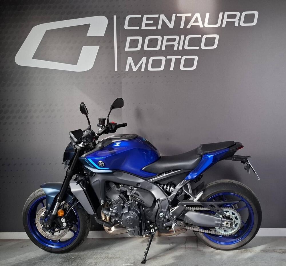 Yamaha MT-09 Y-AMT (2024 - 26) (2)