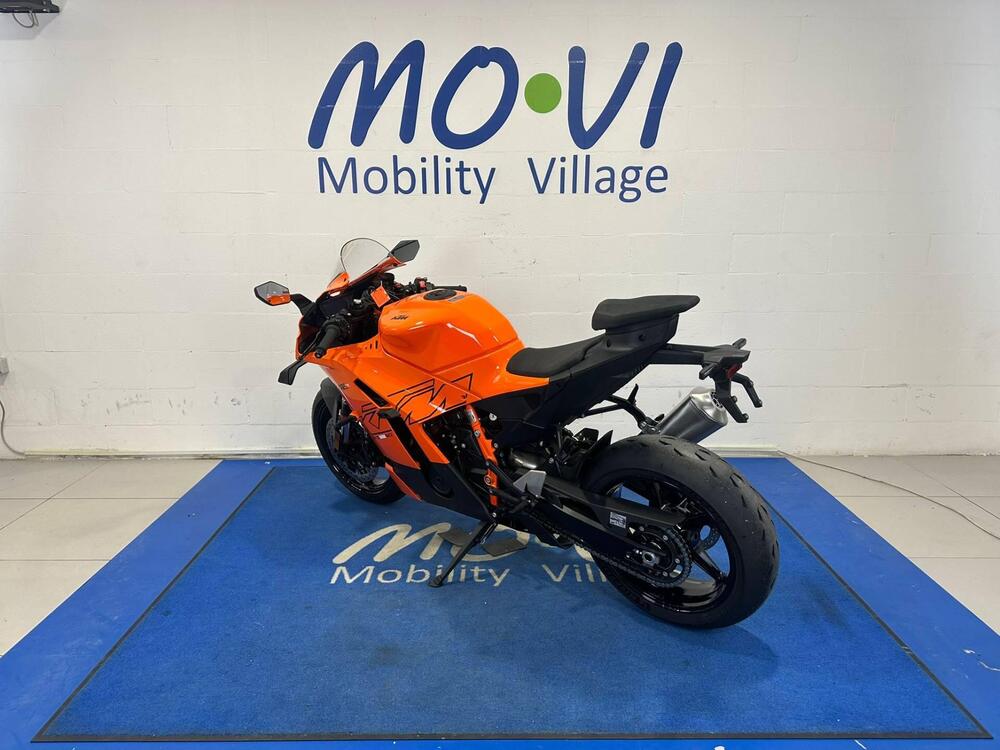 KTM 990 RC R (2026) (4)