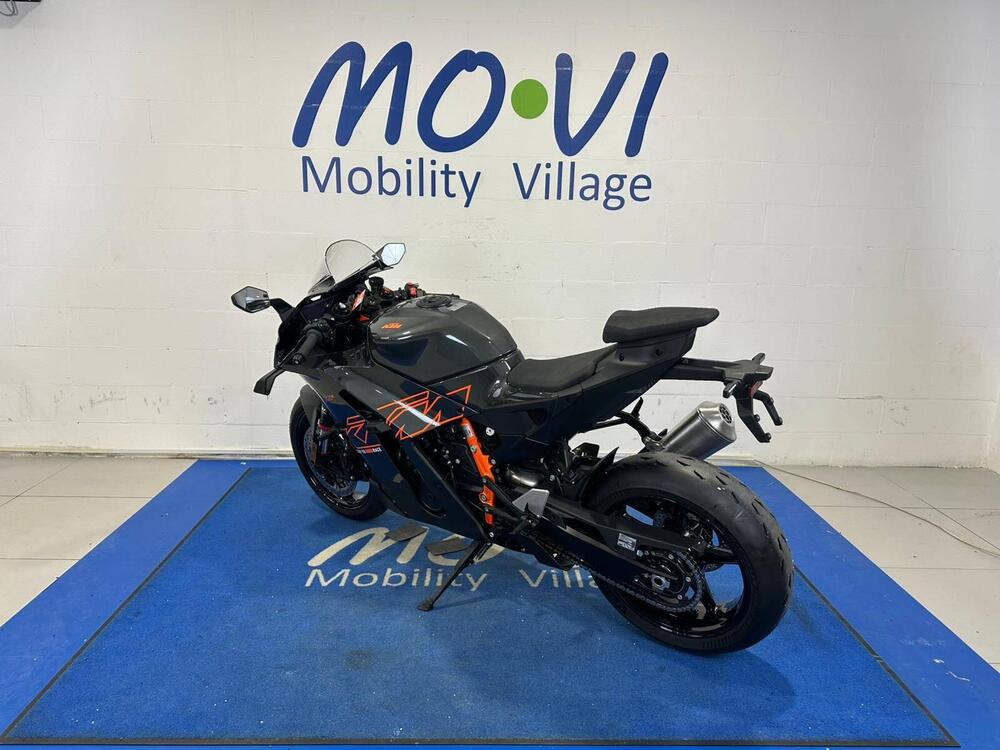 KTM 990 RC R (2026) (4)