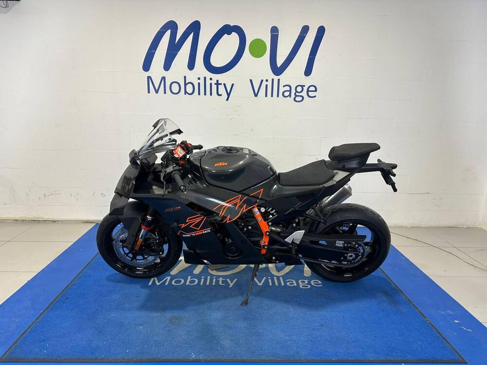 KTM 990 RC R (2026) (5)