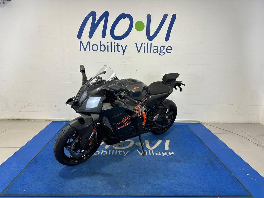 KTM 990 RC R (2026) (6)