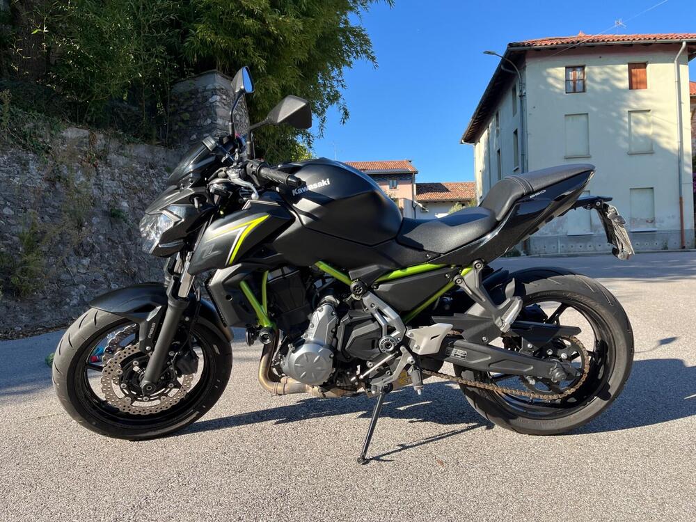 Kawasaki Z 650 (2017 - 19) (11)