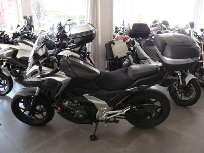 Honda NC 750 X DCT Urban (2021 - 24) usata