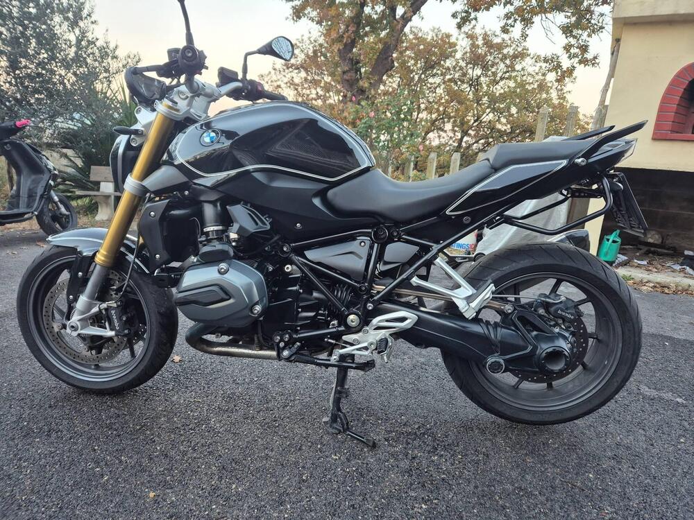 Bmw R 1200 R Black Edition (2017 - 18) (4)