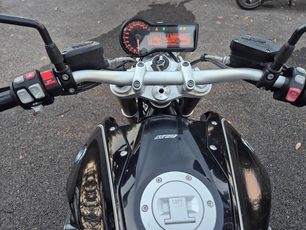 Bmw R 1200 R Black Edition (2017 - 18) (9)