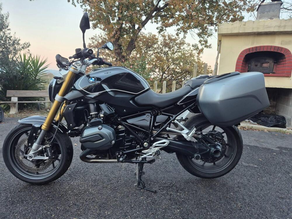 Bmw R 1200 R Black Edition (2017 - 18) (10)