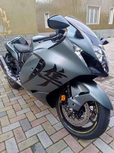 Suzuki GSX 1300 R Hayabusa (2025) usata