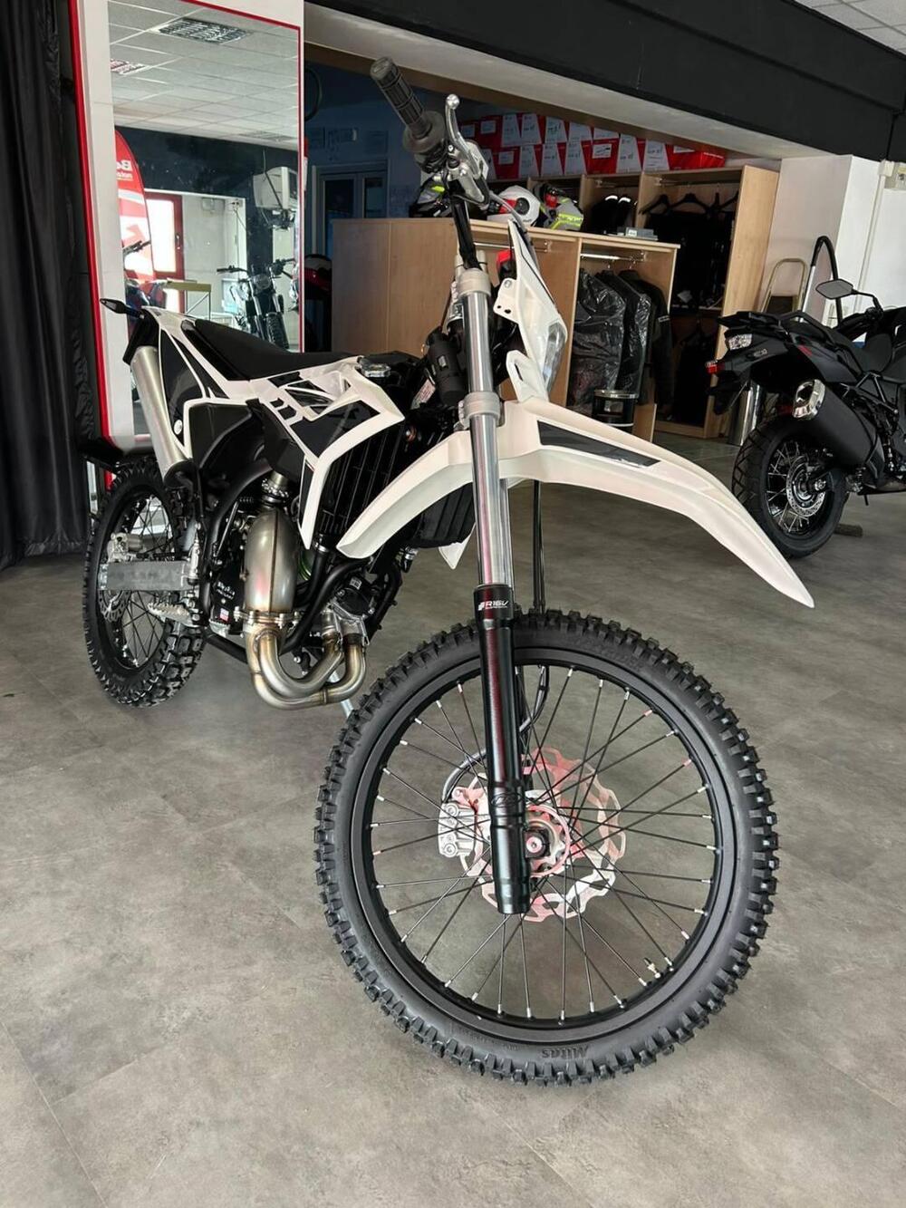 Betamotor RR 50 Enduro Sport (2021 - 26) (3)