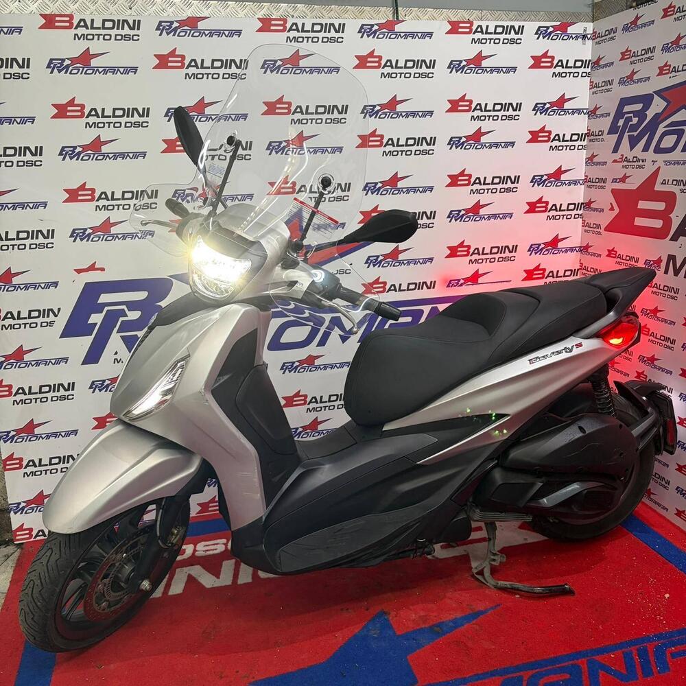 Piaggio Beverly 300 S ABS-ASR (2021 - 25) (4)