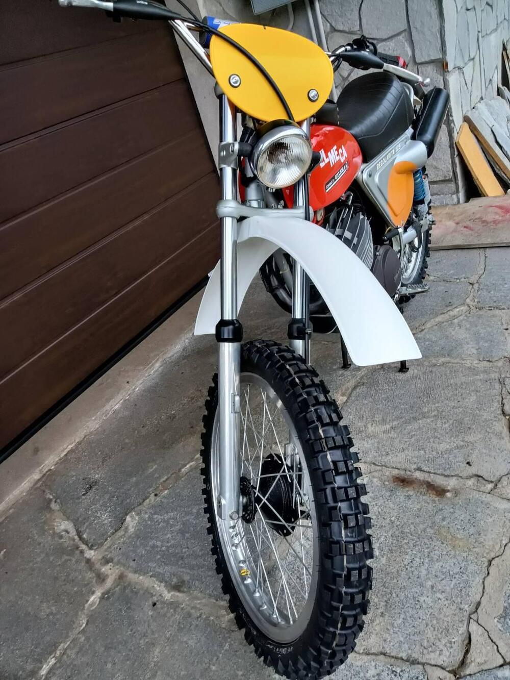 Gilera ELMECA 125 (3)