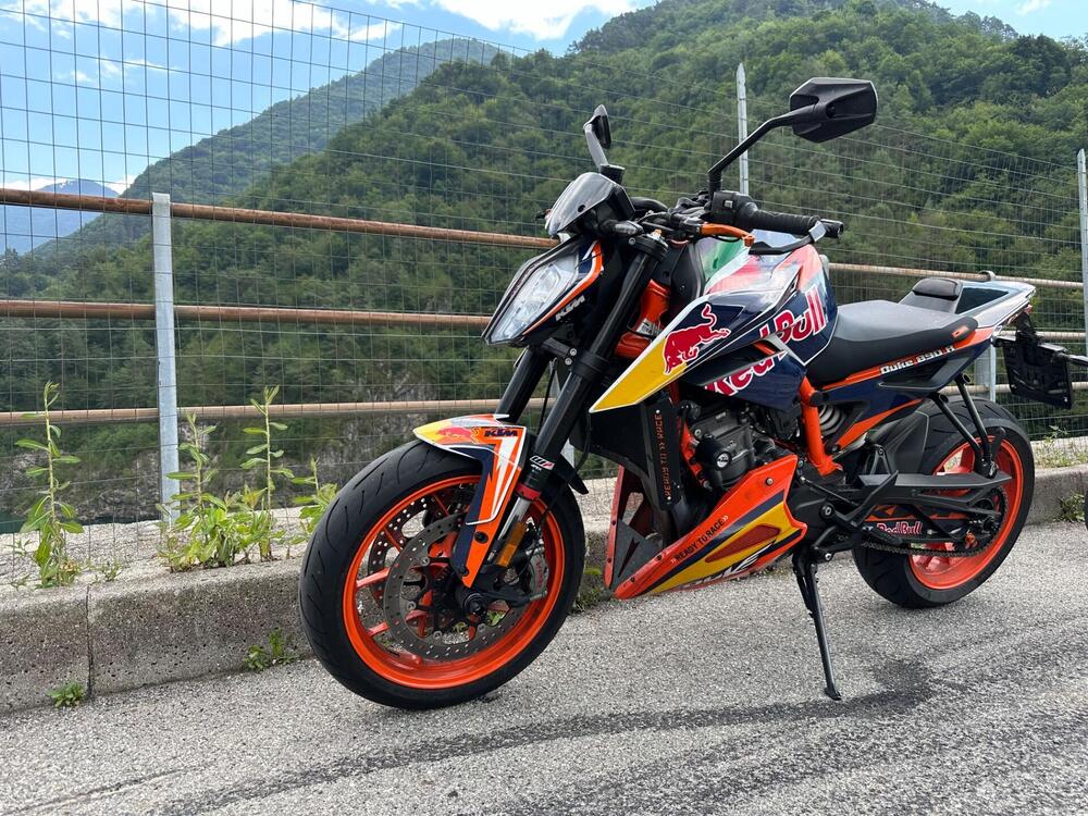 KTM 890 Duke R (2020) (2)
