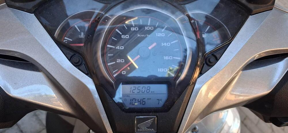 Honda SH 300 i ABS (2016 - 20) (2)