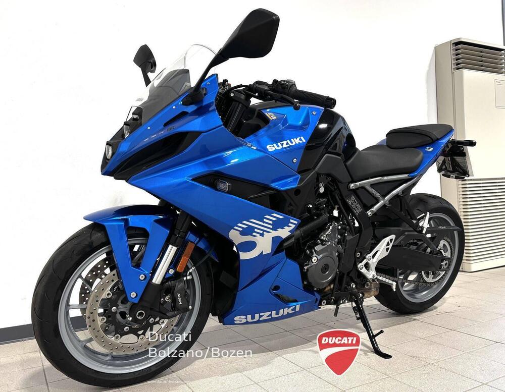 Suzuki GSX-8R (2024 - 26) (4)