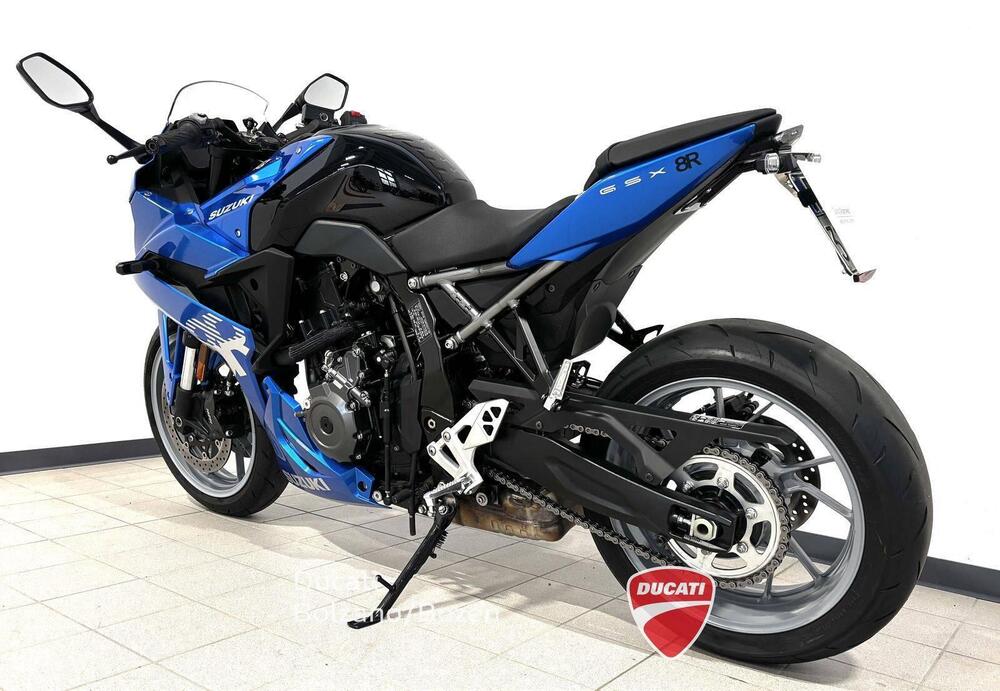 Suzuki GSX-8R (2024 - 26) (6)