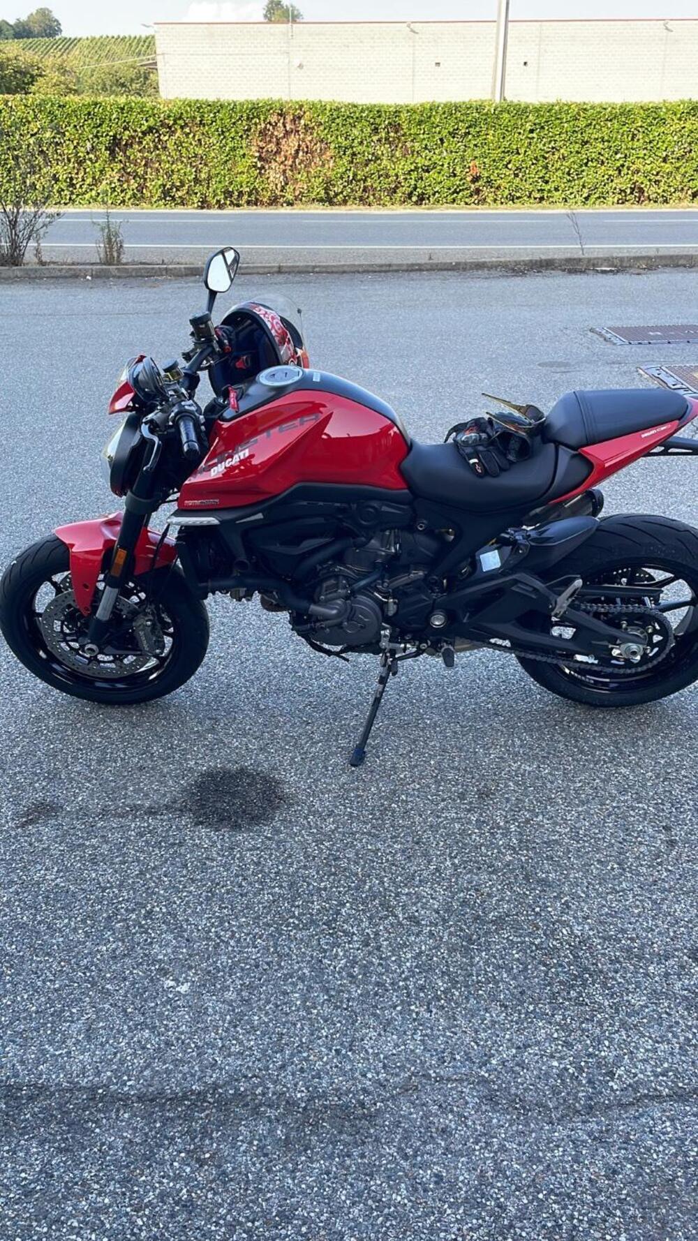 Ducati Monster 937 + (2021 - 25) (2)