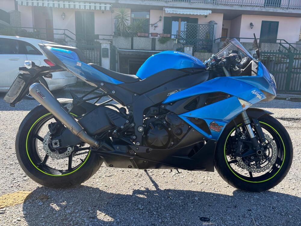 Kawasaki Ninja 600 ZX-6R (2009 - 16) (4)