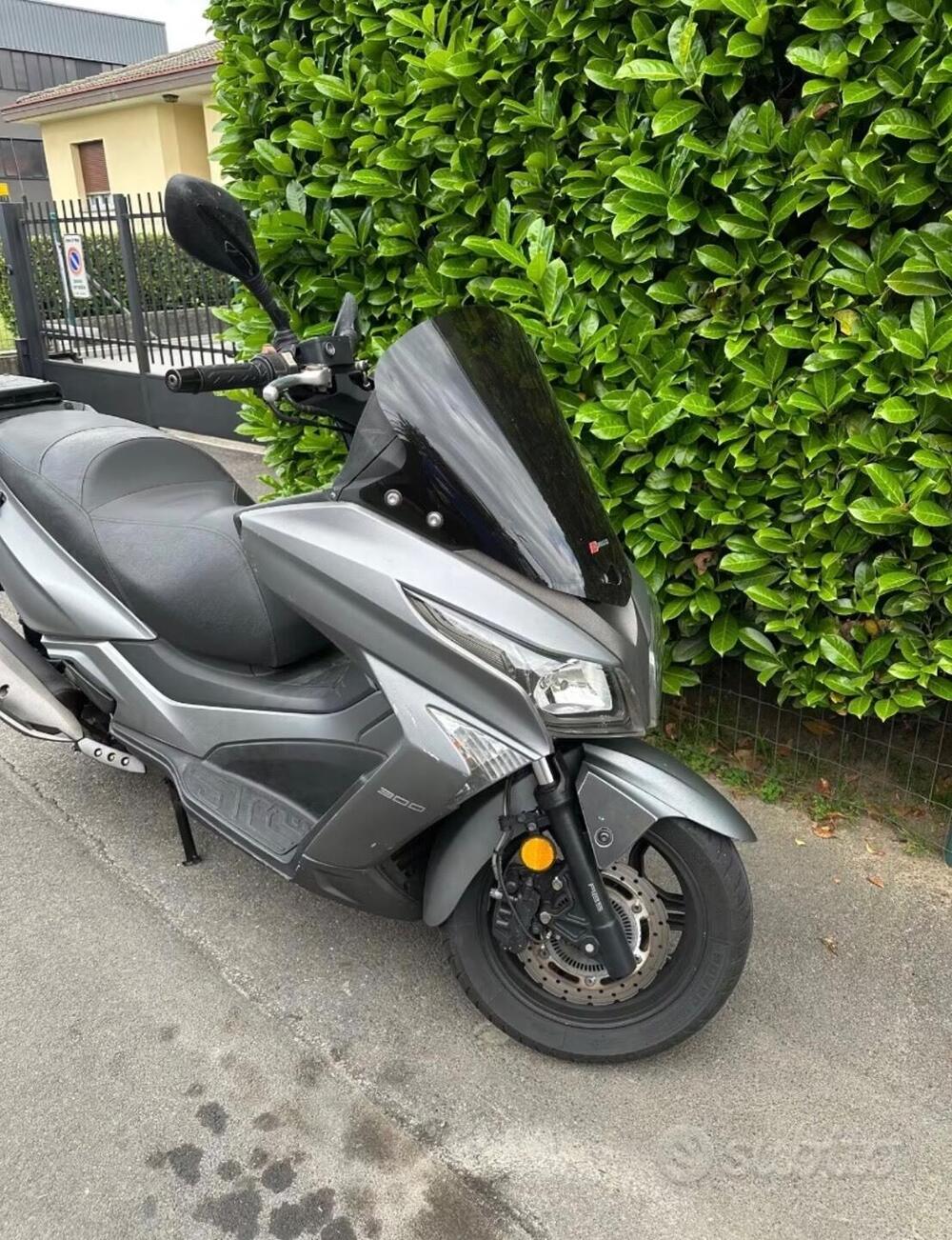 Kymco X-Town 300i ABS (2016 - 20) (3)