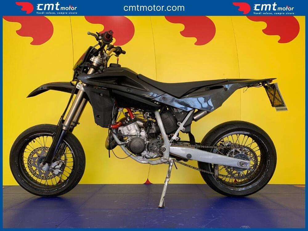 Husqvarna SM 125 (2010 - 12) (3)