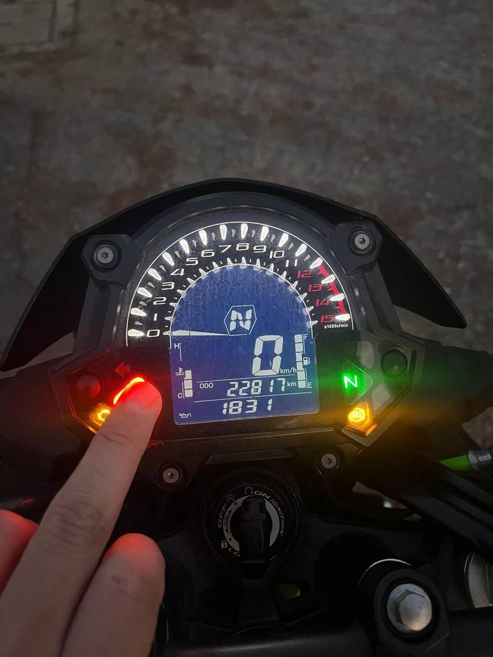 Kawasaki Z 400 (2019 - 20) (5)