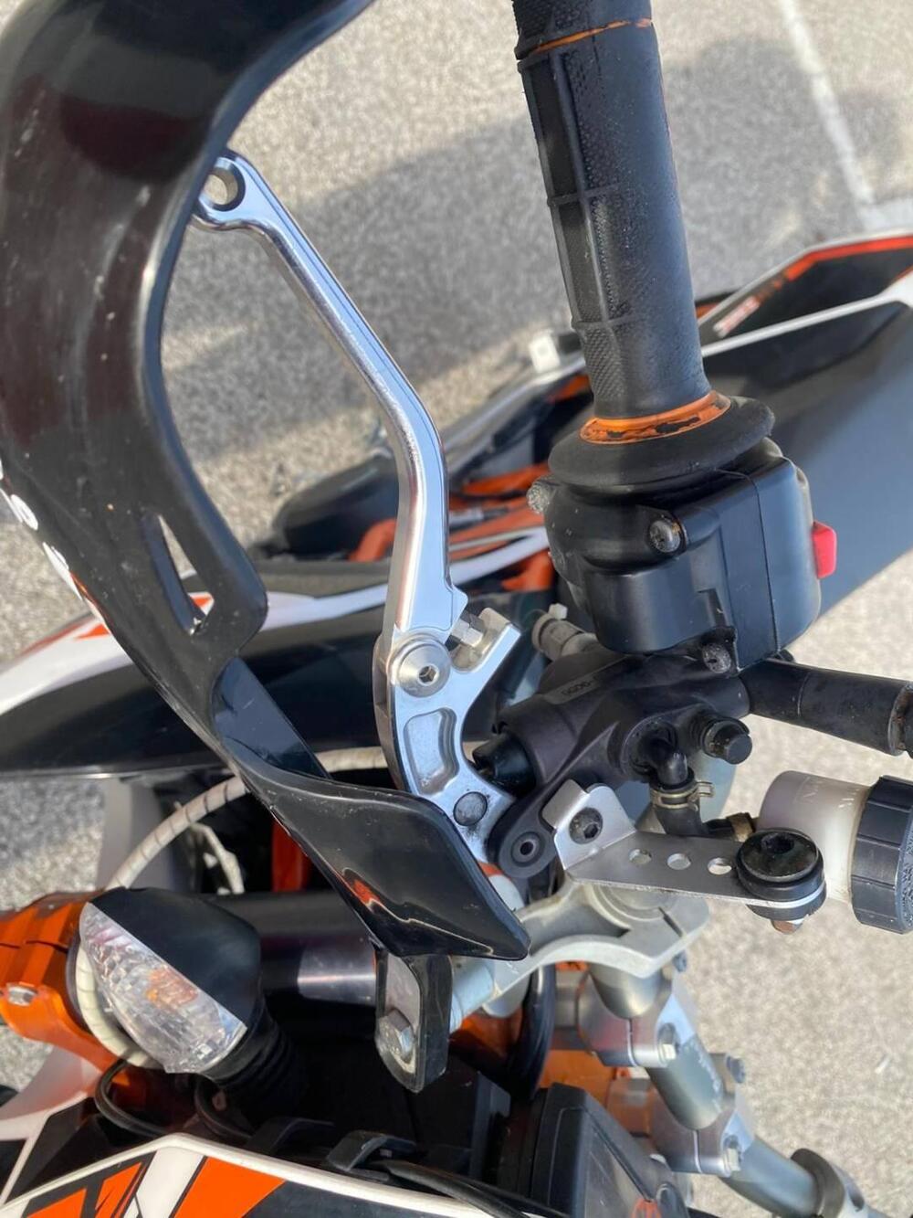 KTM 690 SMC R (2012 -17) (3)