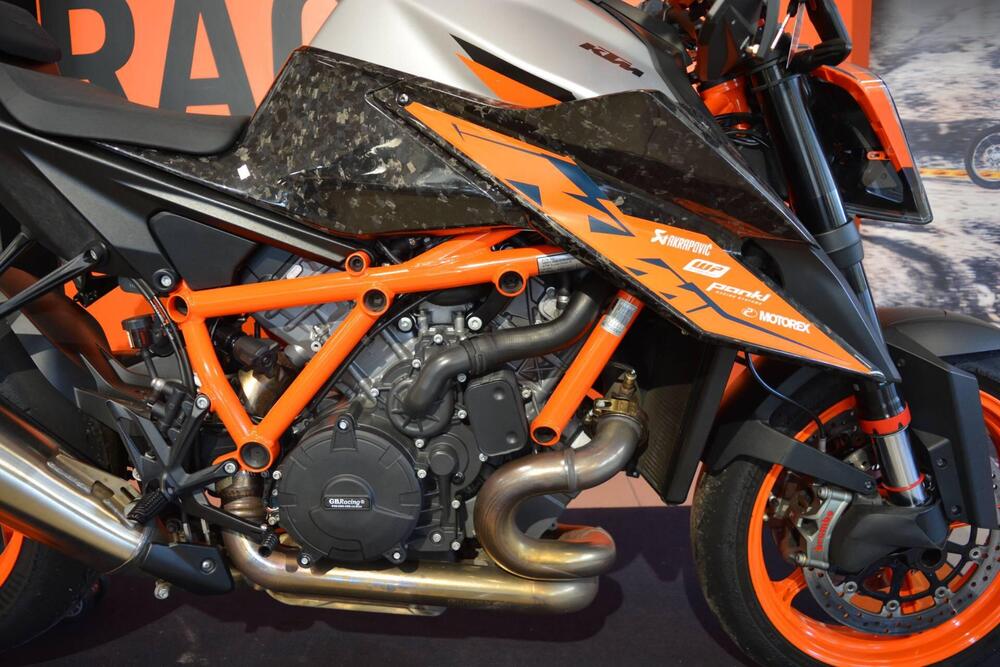 KTM 1290 Super Duke R (2022 - 23) (14)