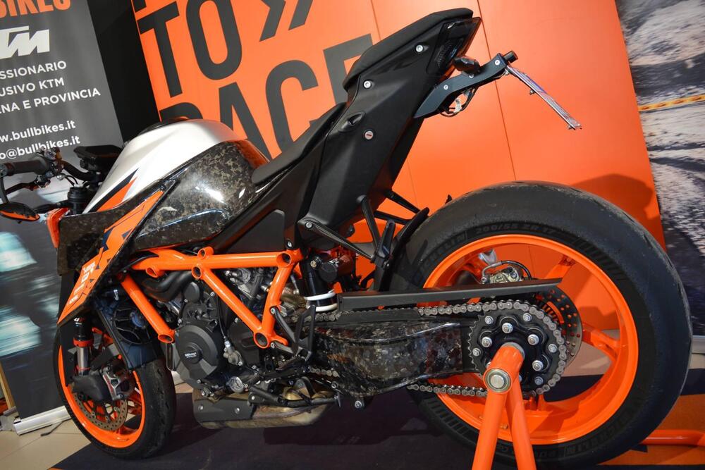 KTM 1290 Super Duke R (2022 - 23) (6)